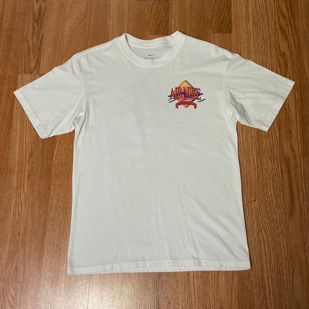 Mens Nike Sportswear T-Shirt Color White Size Mens Xtra Small Used